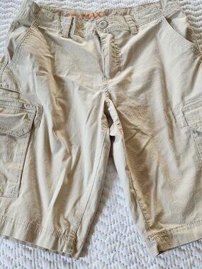 urban pipeline Tan Cargo Shorts Size 30